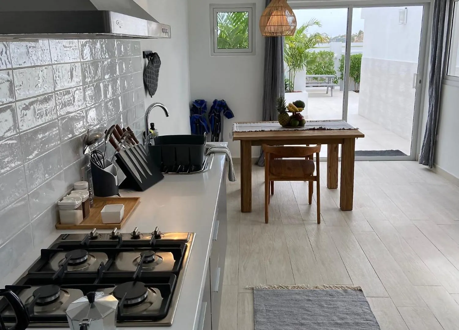 Movida Inn Aruba Palm Beach