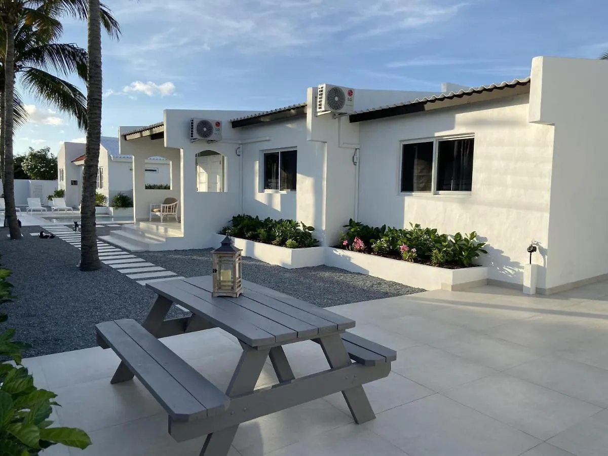 Movida Inn Aruba Palm Beach