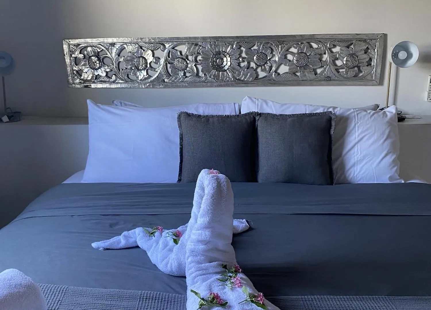 Movida Inn Aruba Palm Beach