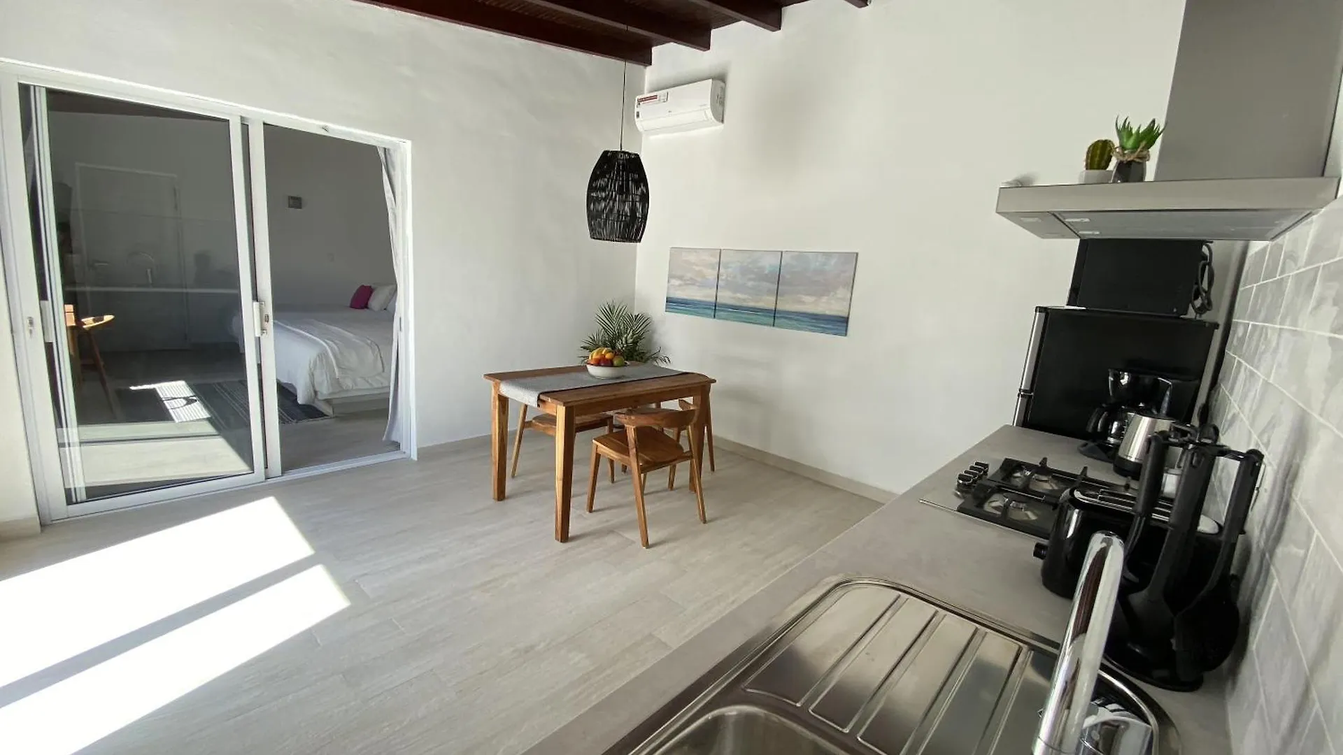 Movida Inn Aruba Palm Beach Apartment