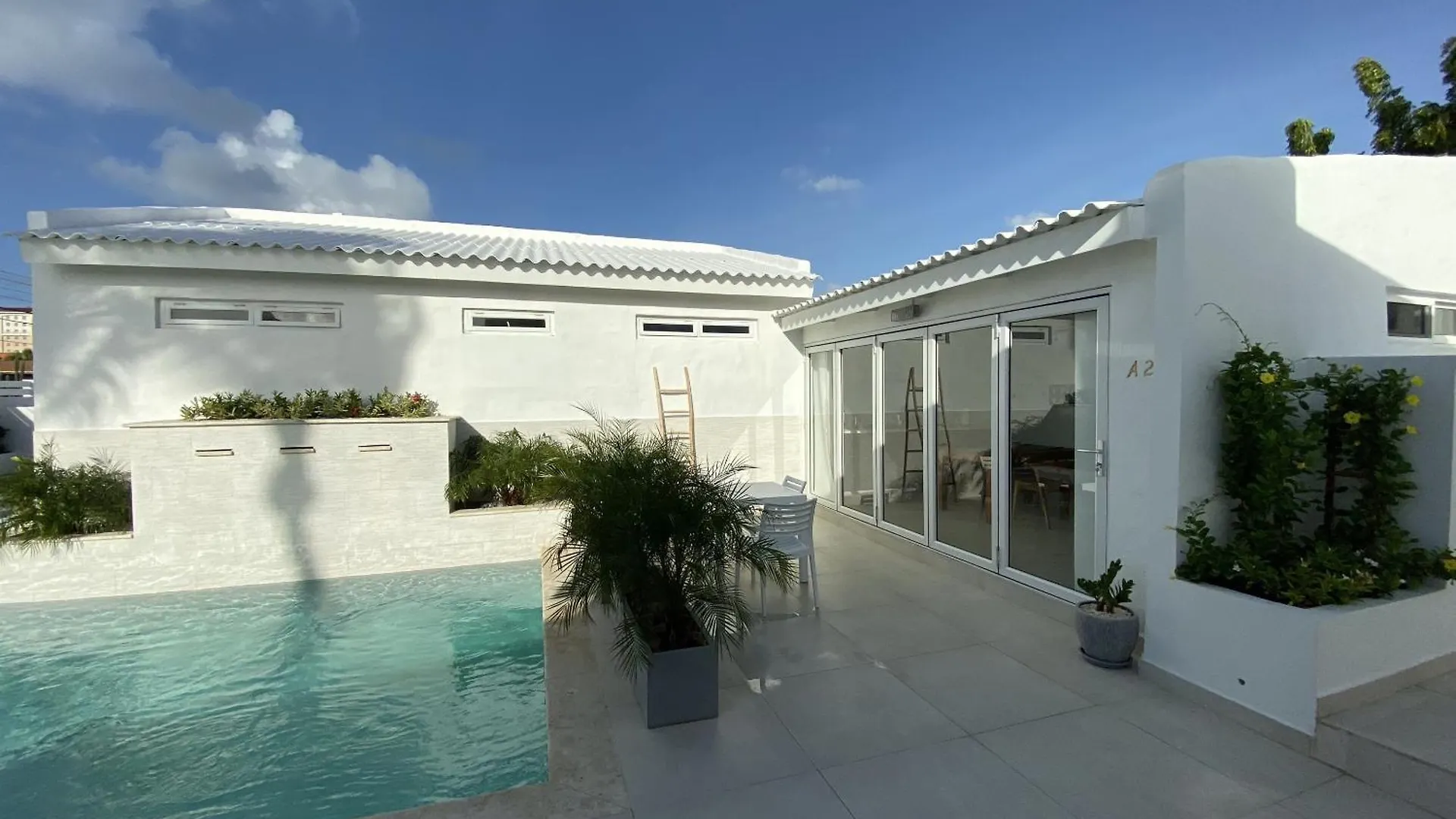 Movida Inn Aruba Palm Beach